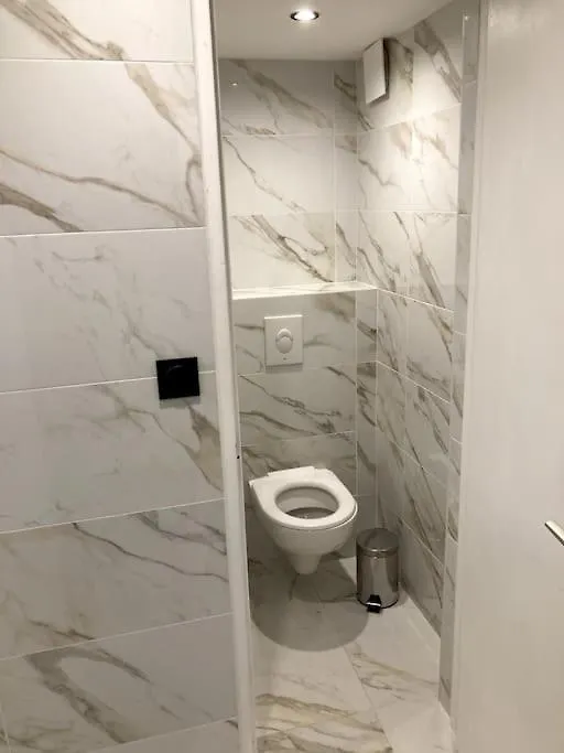 1650 Moriond - 2 Double Bedroom Near Snow Front Courchevel